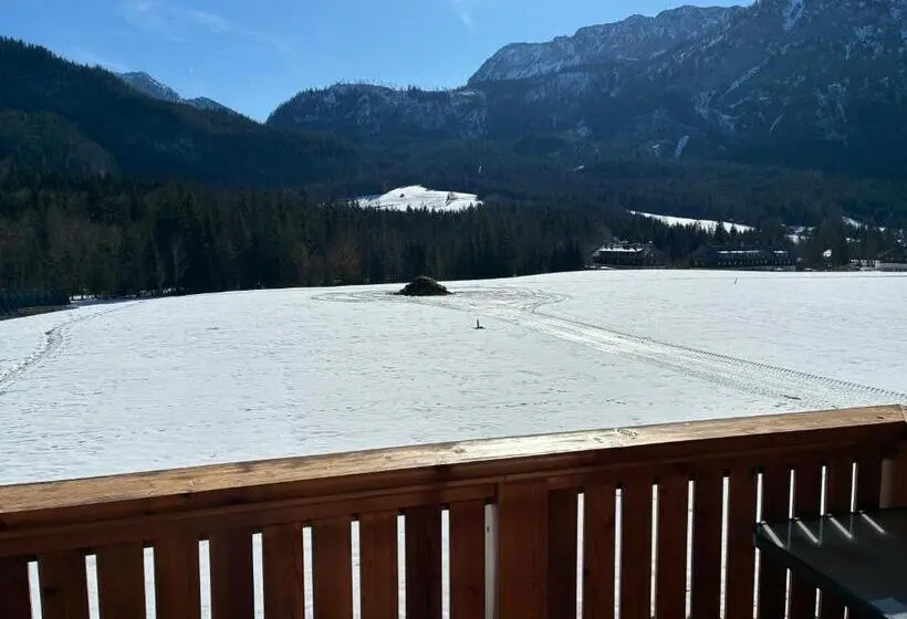 Aamiaismajoitus (B&B) Haus Egglmeier Doppelzimmer Mit Bergblick