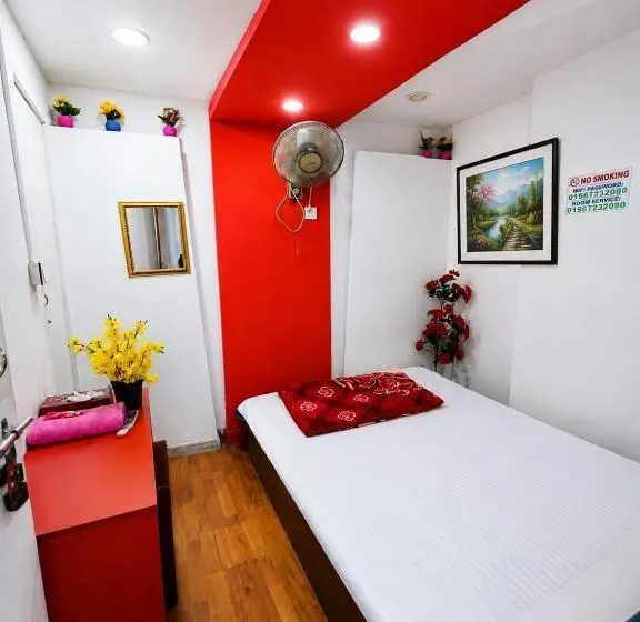 پانسیون Acdeluxe Room Near Square Hospital
