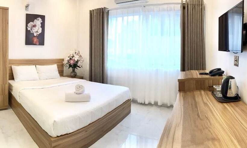 تختخواب و صبحانه Louis Hotel   Bui Vien Walking Street