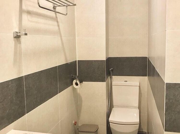 تختخواب و صبحانه Louis Hotel   Bui Vien Walking Street