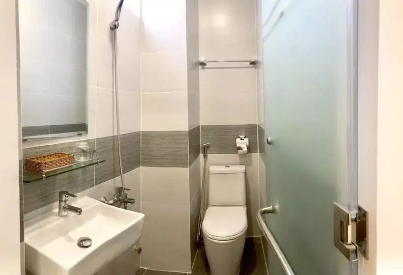 تختخواب و صبحانه Louis Hotel   Bui Vien Walking Street