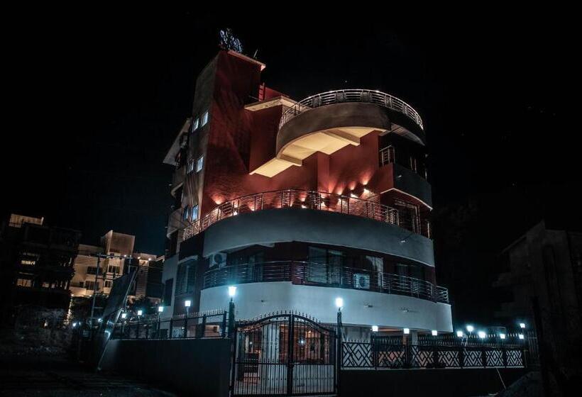 فندق Pooja Villa Suites Rooms And Pool, Igatpuri