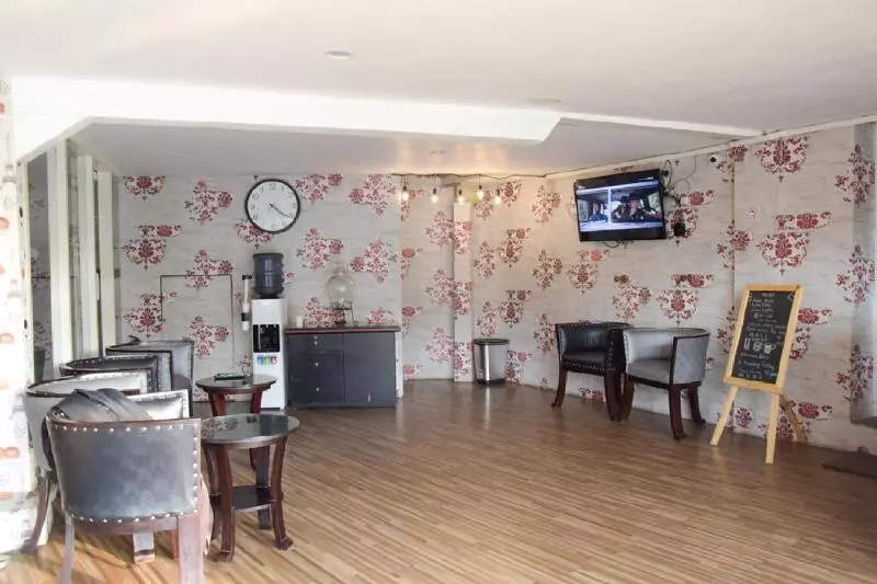 ペンション Reddoorz Near Pelabuhan Tanjung Perak 2 Surabaya