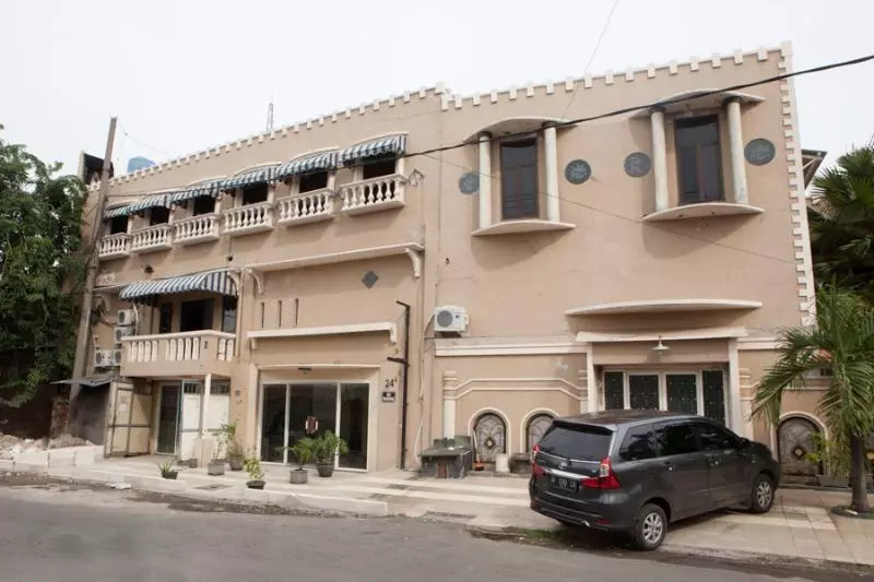 ペンション Reddoorz Near Pelabuhan Tanjung Perak 2 Surabaya