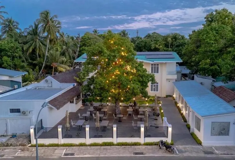 هتل Cozy Nest Fuvahmulah