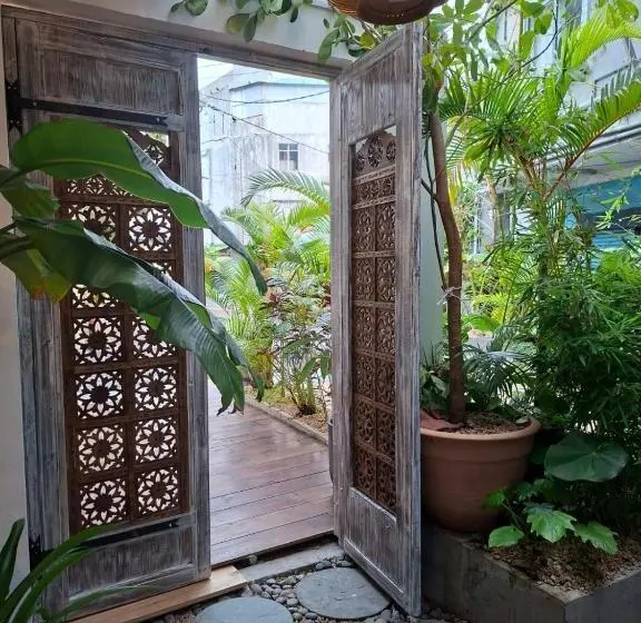 پانسیون Hello Tourist Residence