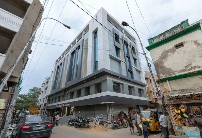 Fabhotel Chennai Palace   Nr Mgr Memorial & George Town