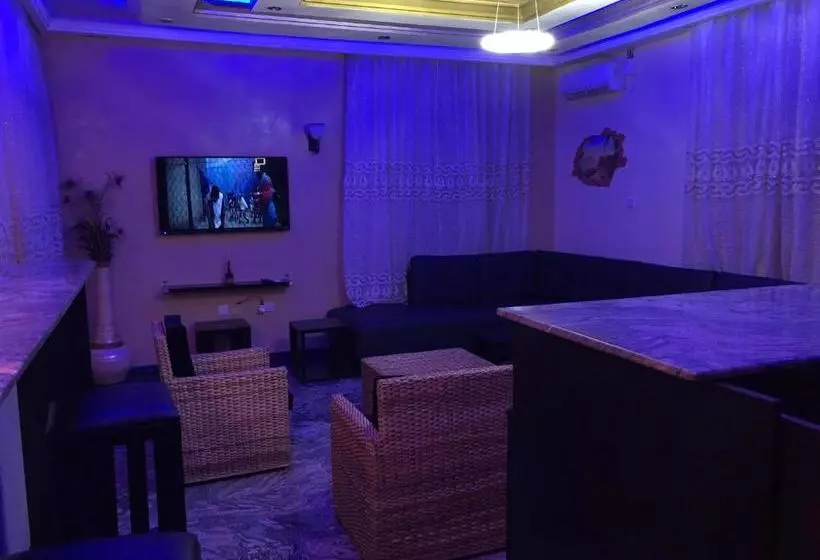 پانسیون House X