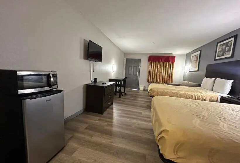 Hotelli Speedway Inn & Suites Griffin Us 19