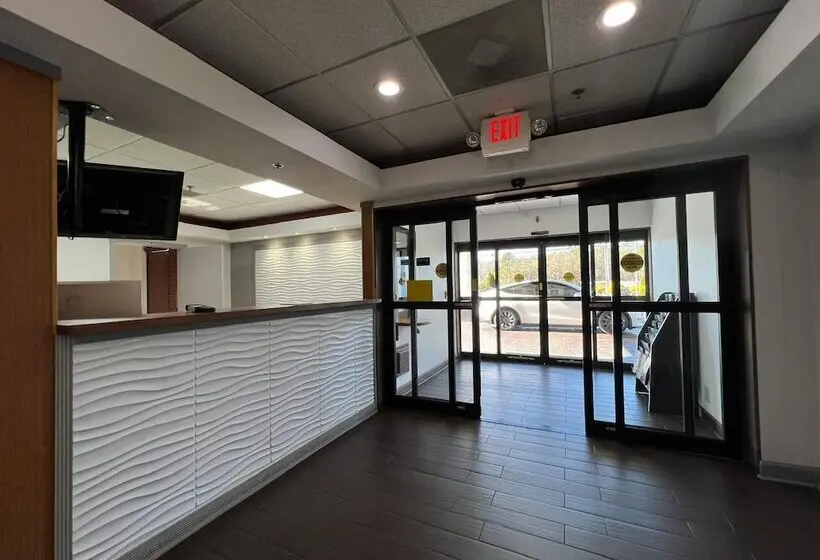 Hotelli Speedway Inn & Suites Griffin Us 19