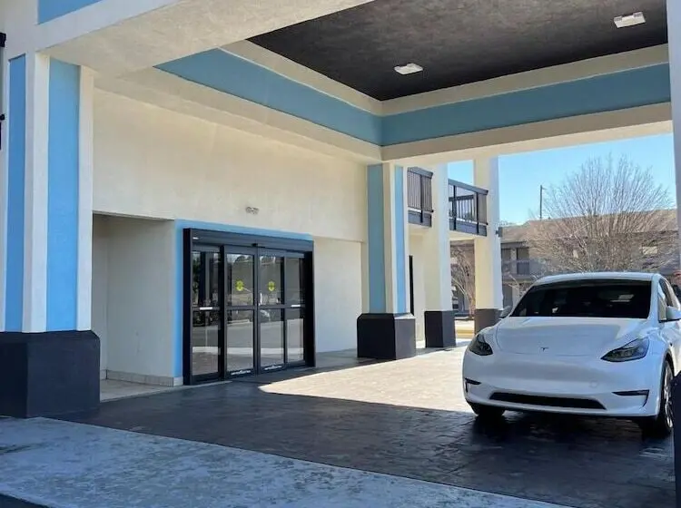 Hotelli Speedway Inn & Suites Griffin Us 19