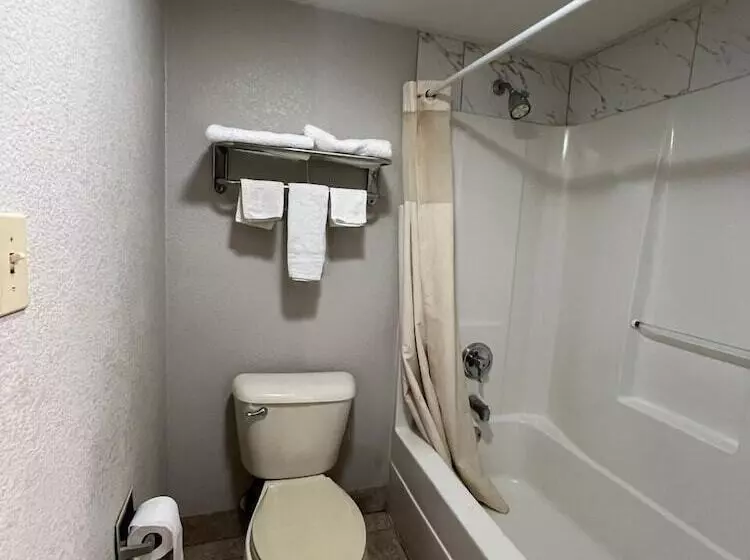 Hotelli Speedway Inn & Suites Griffin Us 19