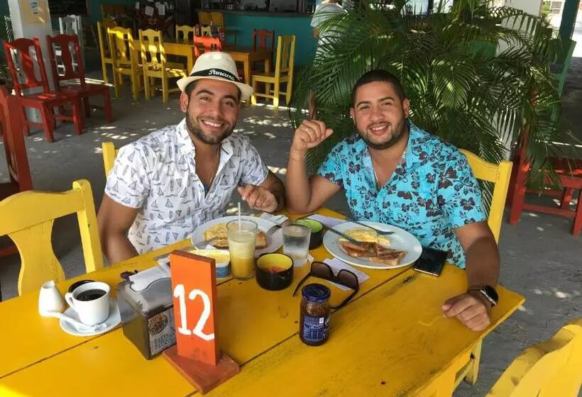 Aamiaismajoitus (B&B) Nico S Beach Panama