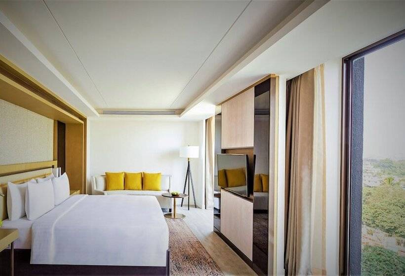 בית מלון כפרי Courtyard By Marriott Siliguri