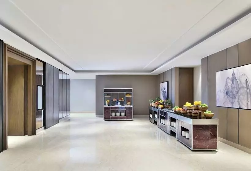 ホテル Courtyard By Marriott Siliguri