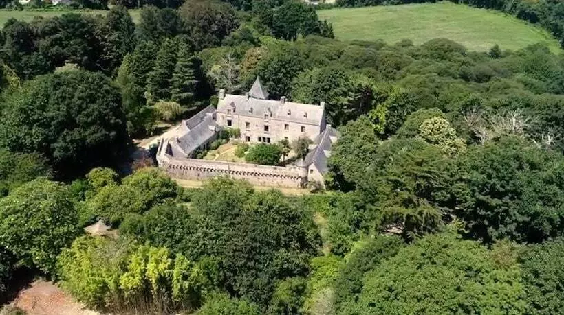 Hotelli Manoir Du Moustoir   Hôtel Les Empreintes