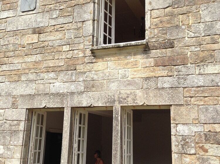 בית מלון כפרי Manoir Du Moustoir   Hôtel Les Empreintes