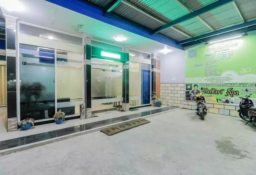 ペンション Reddoorz Near Taman Samarendah