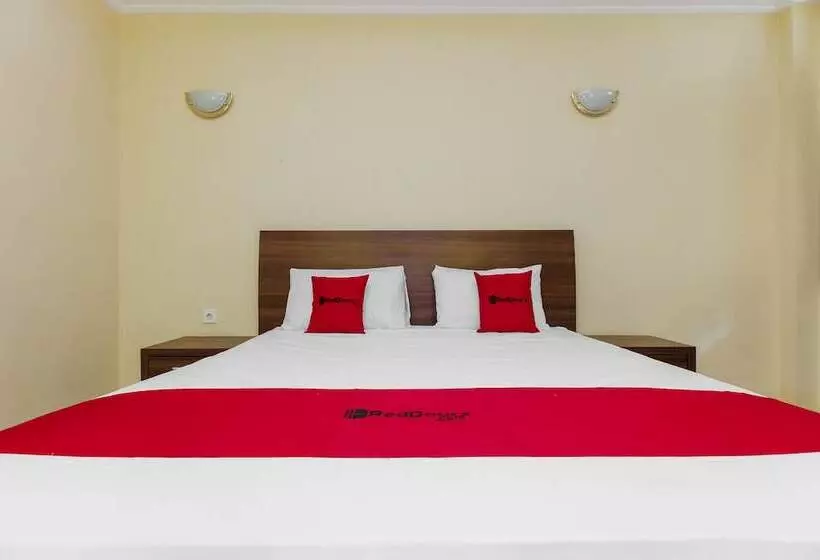 ペンション Reddoorz Near Taman Samarendah