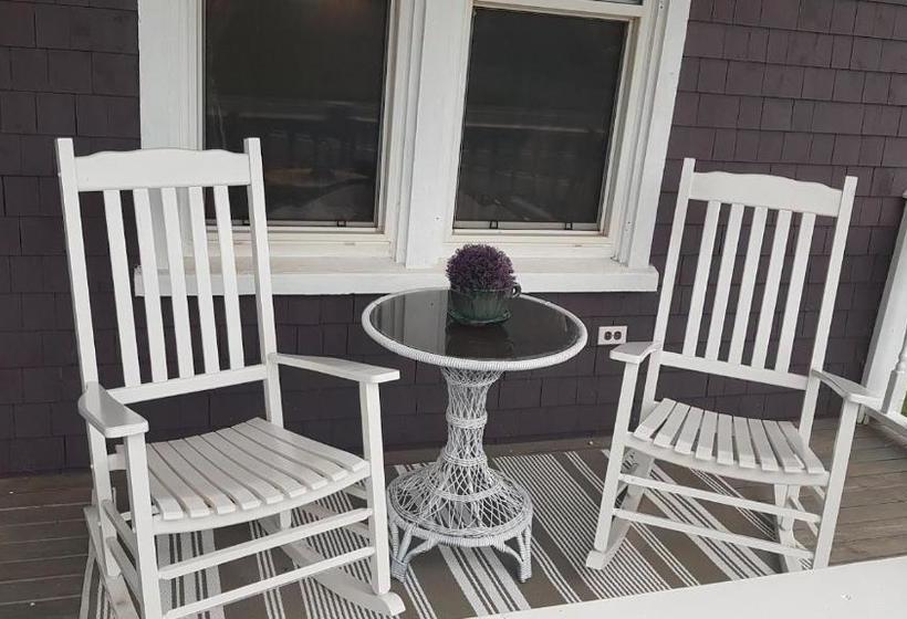 Bed & Breakfast The Home Place Inn