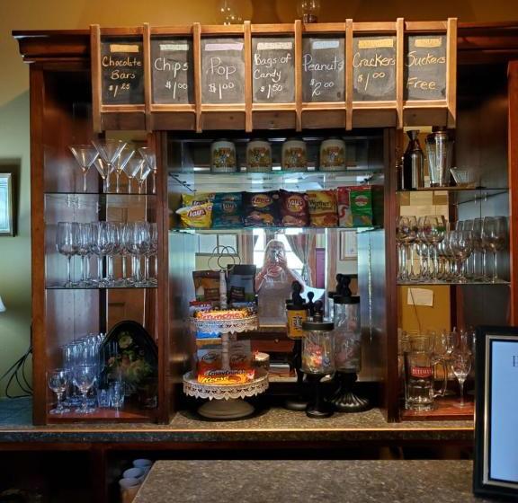 Bed & Breakfast The Home Place Inn