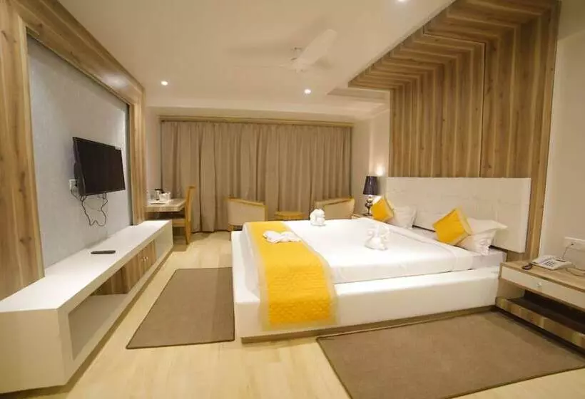 Dhamma Grand Hotel Resort
