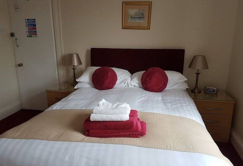 펜션 Montrose Guest House