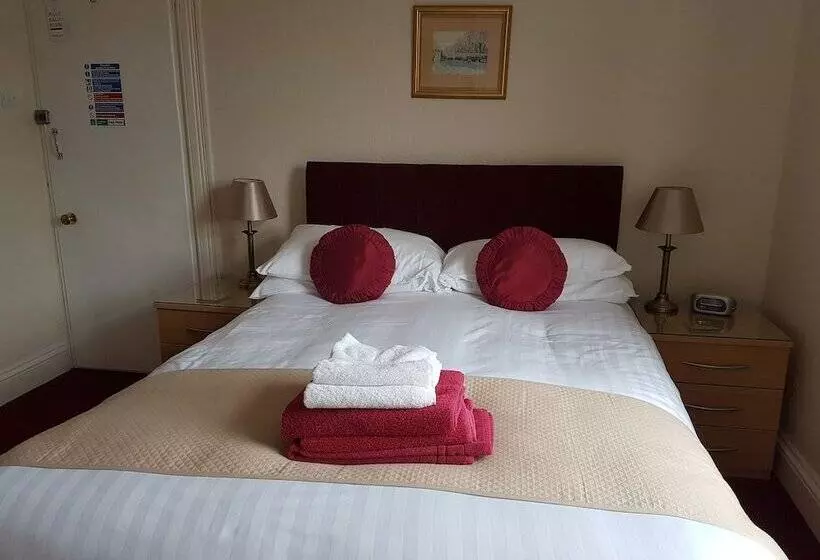 Majatalo Montrose Guest House