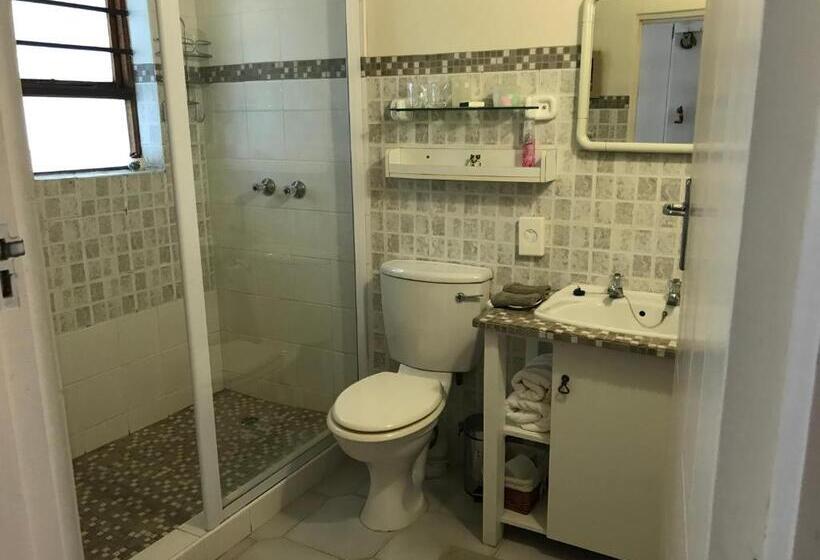 Bed and Breakfast Cycads On Sea Guest House