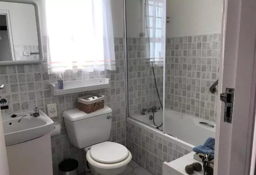 Aamiaismajoitus (B&B) Cycads On Sea Guest House