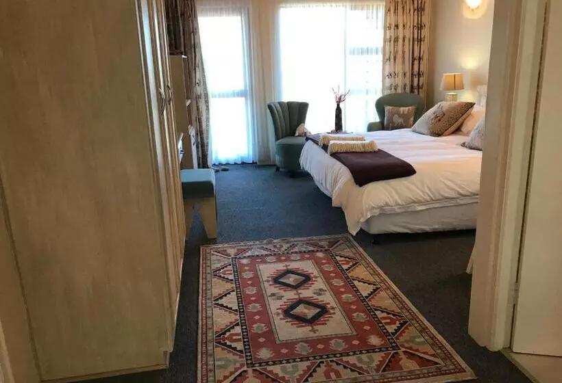 Aamiaismajoitus (B&B) Cycads On Sea Guest House