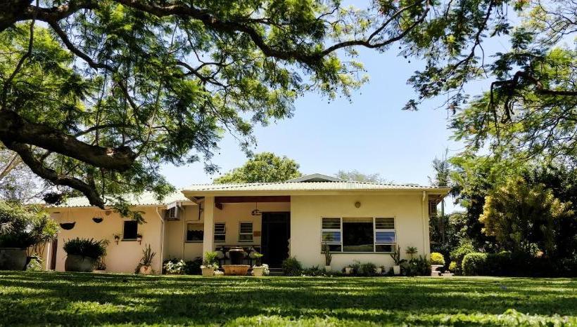 مبيت وإفطار Mtuba Manor Guest House