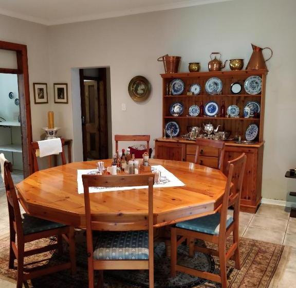 مبيت وإفطار Mtuba Manor Guest House