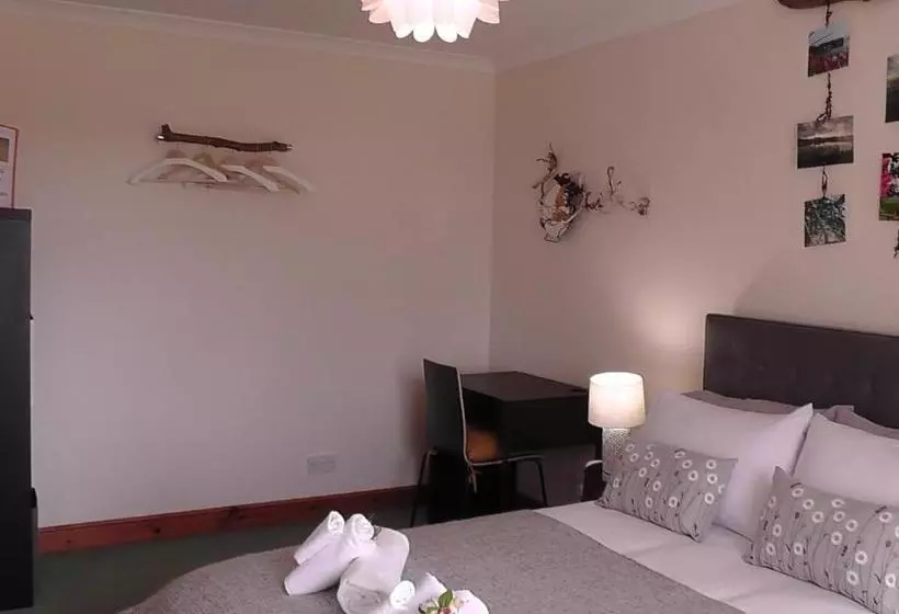 Aamiaismajoitus (B&B) Wagtail Lodge