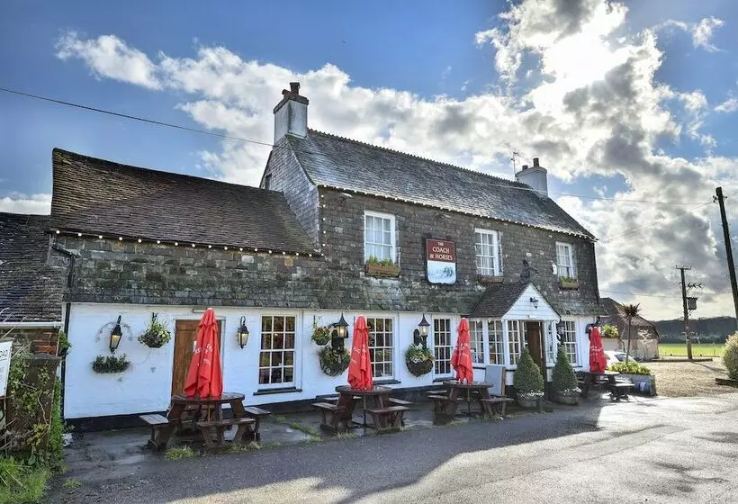 Hotelli The Coach And Horses