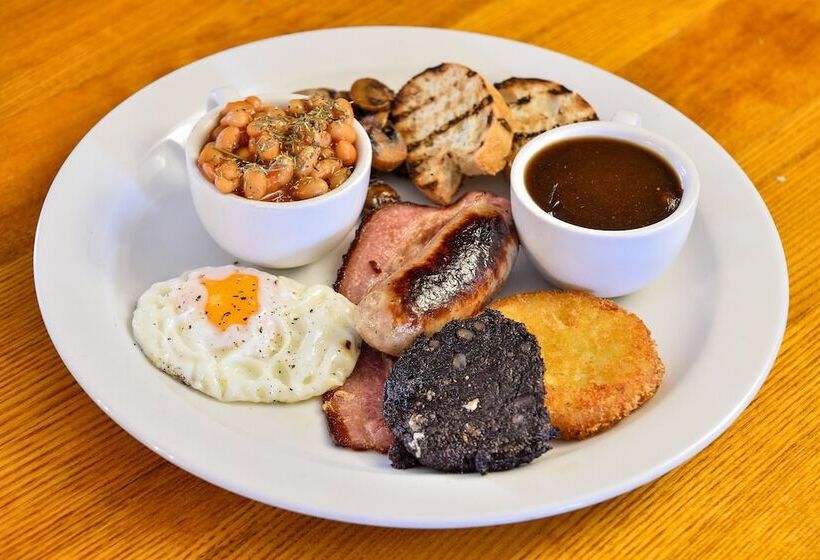 هتل The Coach And Horses