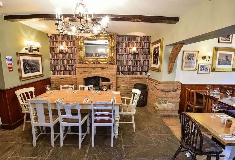 Hotelli The Coach And Horses