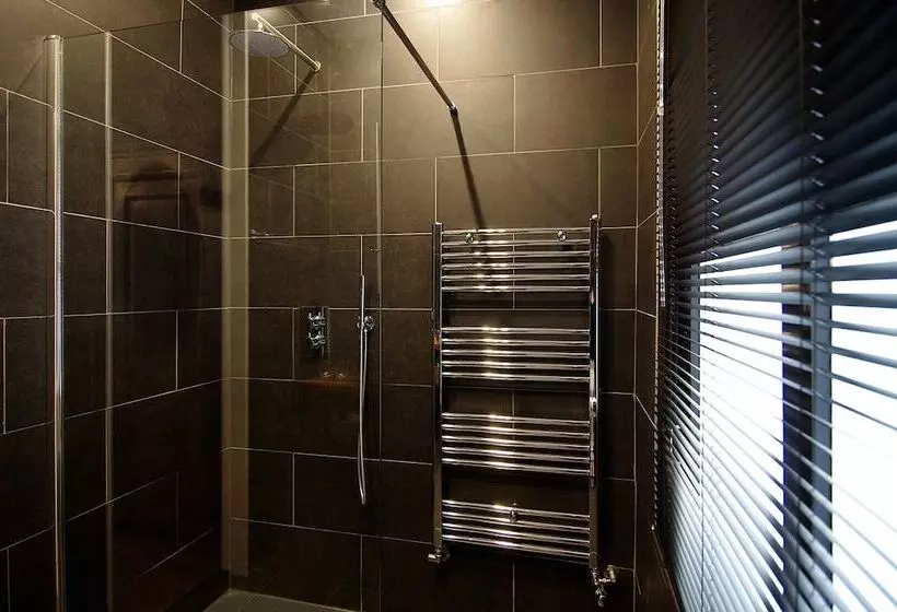 پانسیون 1637: Historic Canal View Suites