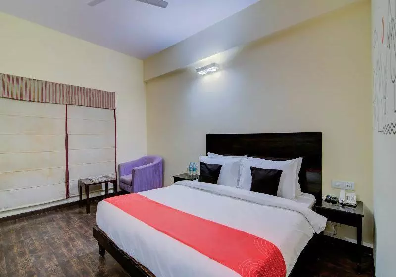 Hotel Edition O 30042 Melody Inn Whitefield