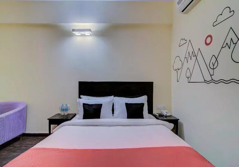 Hotel Edition O 30042 Melody Inn Whitefield