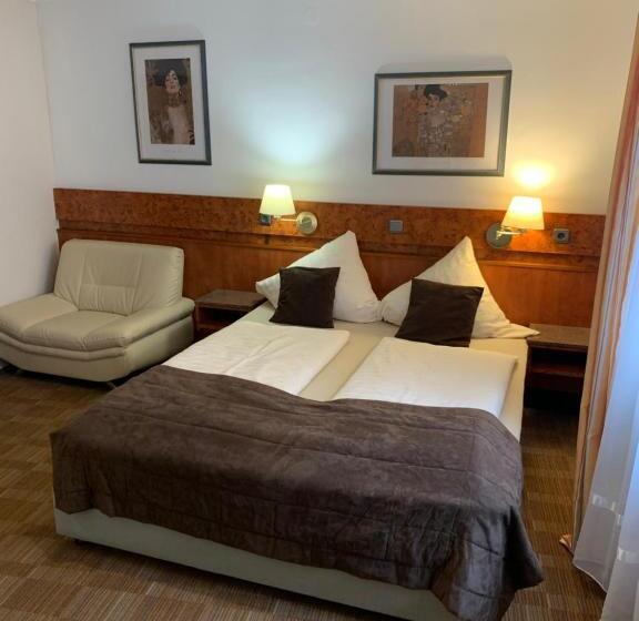 Отель Gästehaus Präsenzhof