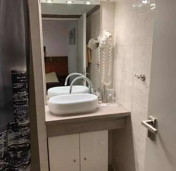 Hotelli Gästehaus Präsenzhof