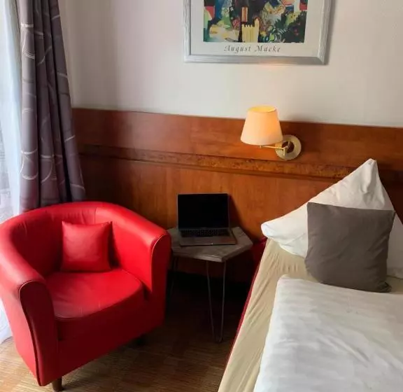 Hotelli Gästehaus Präsenzhof