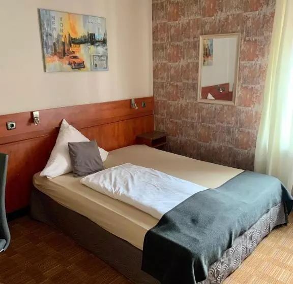 Hotelli Gästehaus Präsenzhof