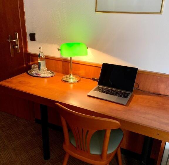 Отель Gästehaus Präsenzhof