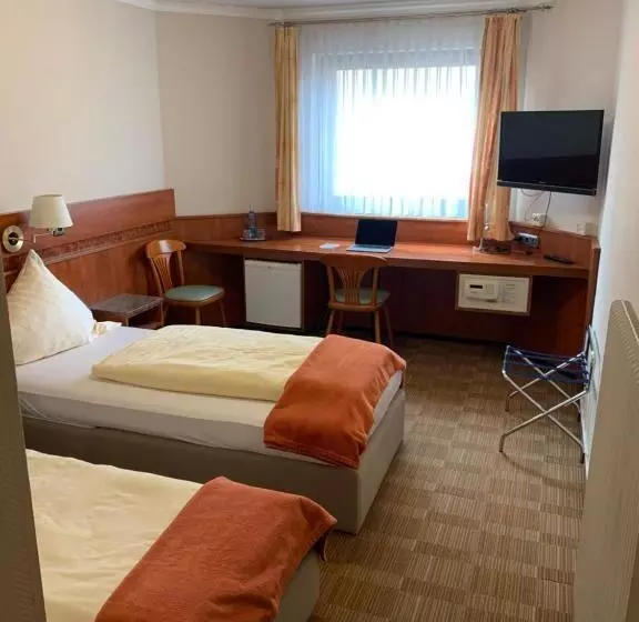 Hotelli Gästehaus Präsenzhof