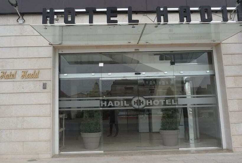 هتل Hôtel Hadil
