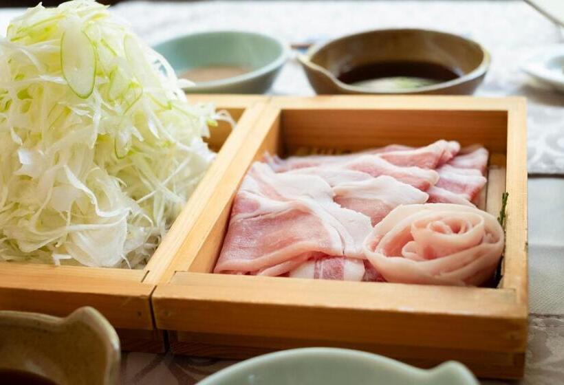 בית מלון כפרי Tsumugi