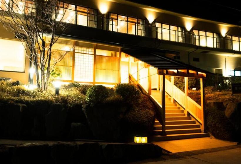 בית מלון כפרי Tsumugi