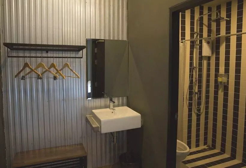 هاستل The Arbern Hotel X Bistro   Sha Extra Plus